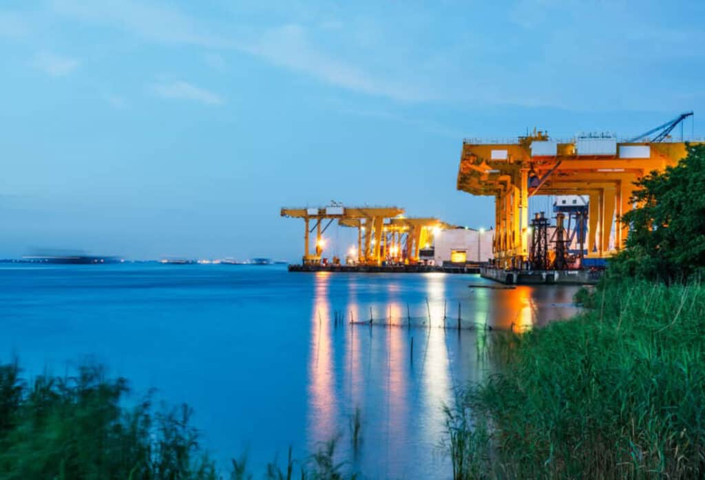 Negotiations stall after ILWU commences strike on July 1 - Universal Logistics Trade Alerts - July 4, 2023