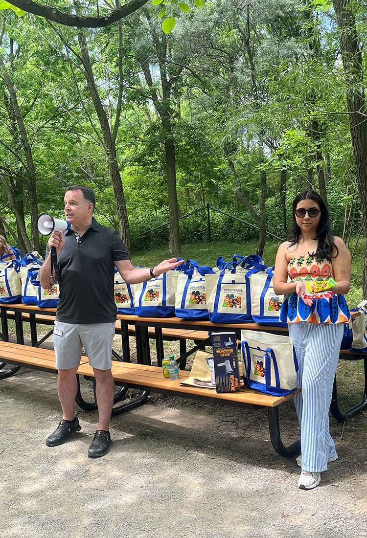Zooniversal & You! - Universal Logistics Summer Family Event