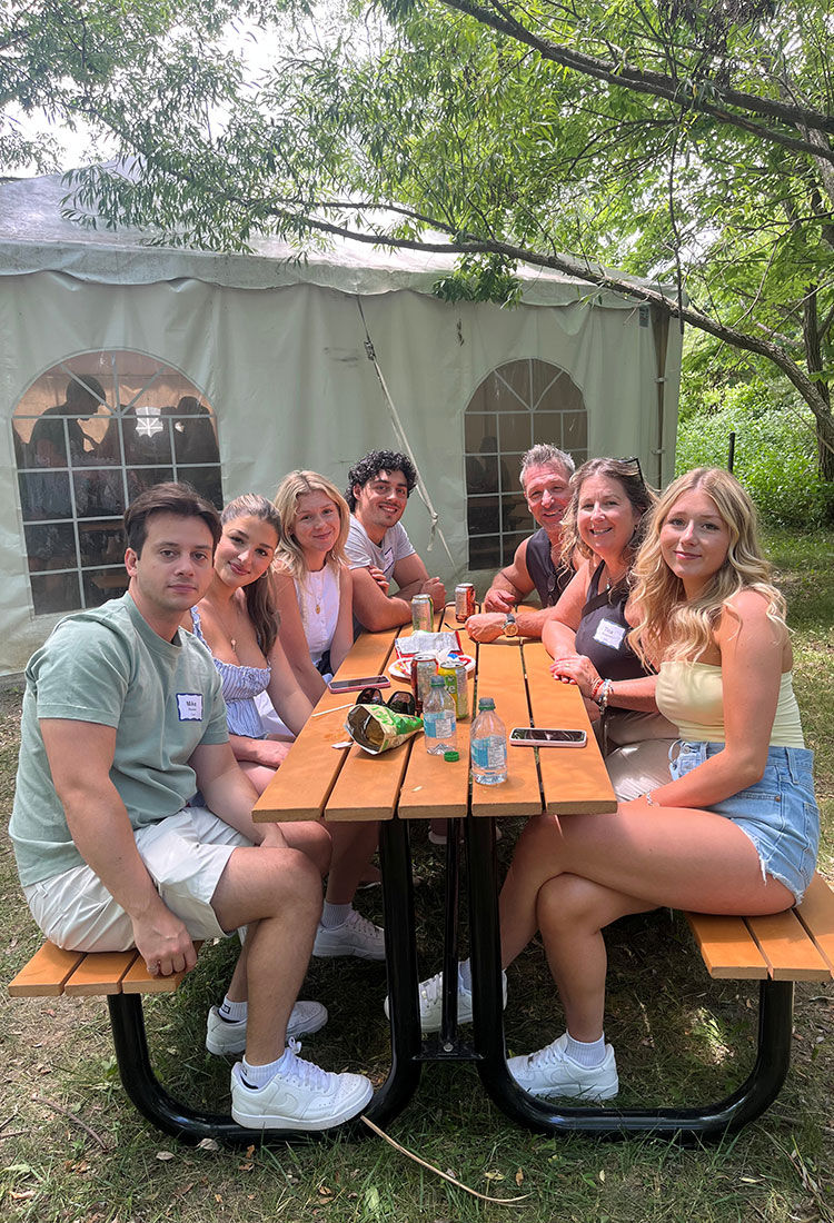 Zooniversal & You! - Universal Logistics Summer Family Event