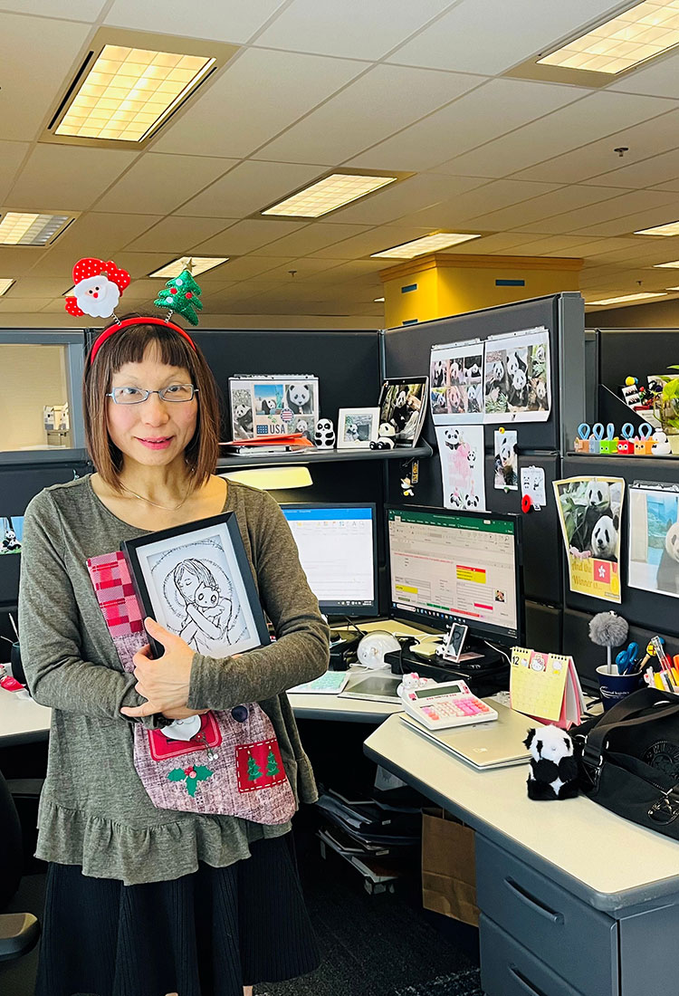 Ugly Christmas Sweater & Decorate your Cubicle Contest - Universal Logistics Universal & YOU Internal Newsletter - January 2026
