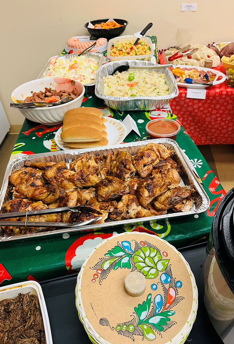 Head Office Potluck - Universal Logistics Universal & YOU Internal Newsletter - January 2026