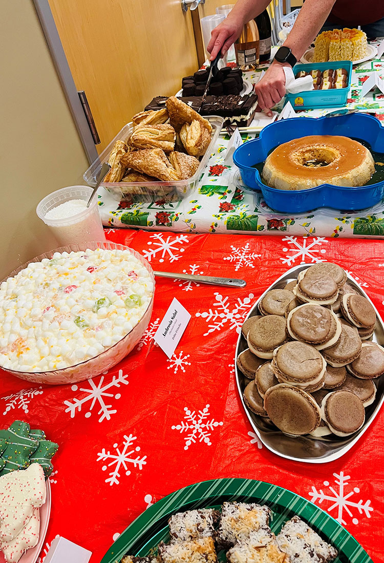 Head Office Potluck - Universal Logistics Universal & YOU Internal Newsletter - January 2026