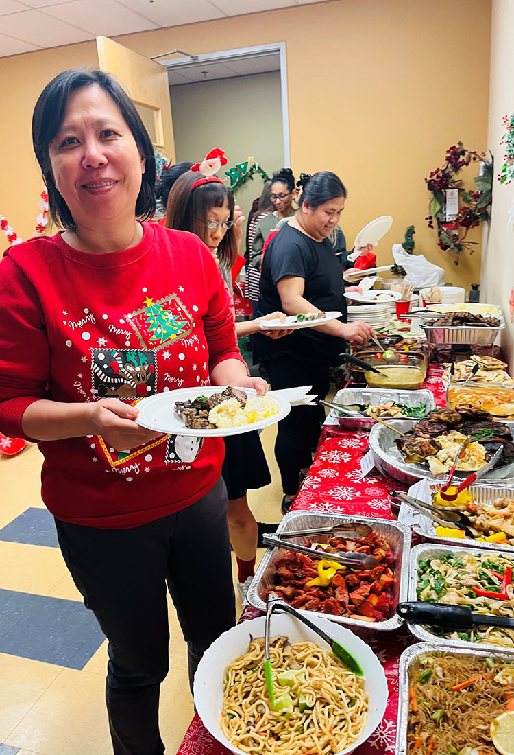 Head Office Potluck - Universal Logistics Universal & YOU Internal Newsletter - January 2026