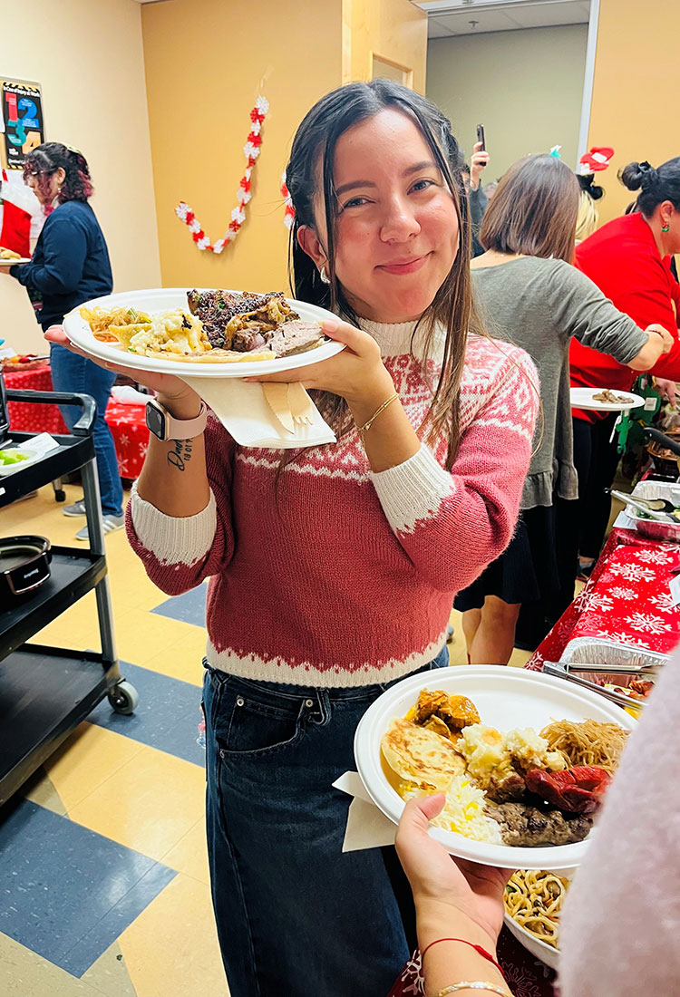 Head Office Potluck - Universal Logistics Universal & YOU Internal Newsletter - January 2026