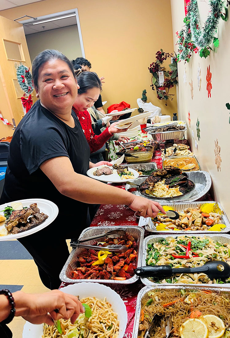 Head Office Potluck - Universal Logistics Universal & YOU Internal Newsletter - January 2026