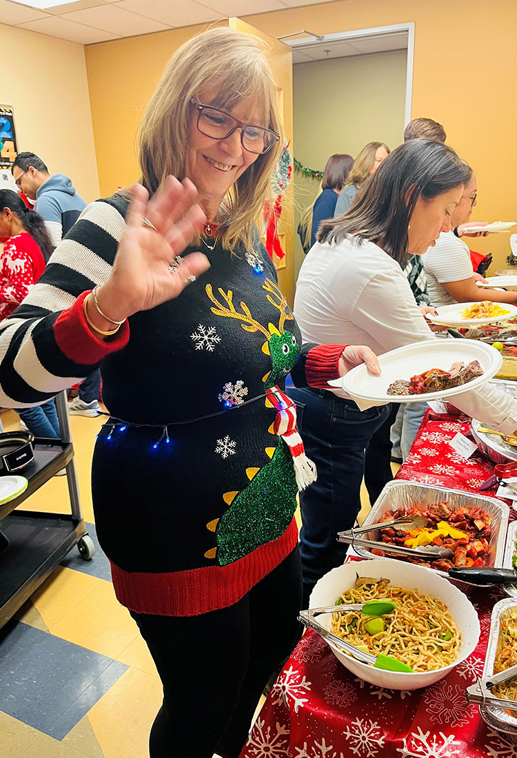 Head Office Potluck - Universal Logistics Universal & YOU Internal Newsletter - January 2026