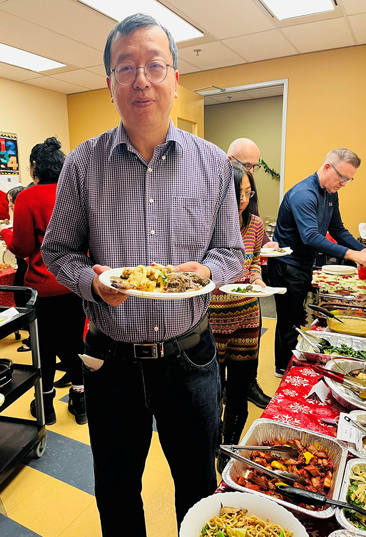 Head Office Potluck - Universal Logistics Universal & YOU Internal Newsletter - January 2026