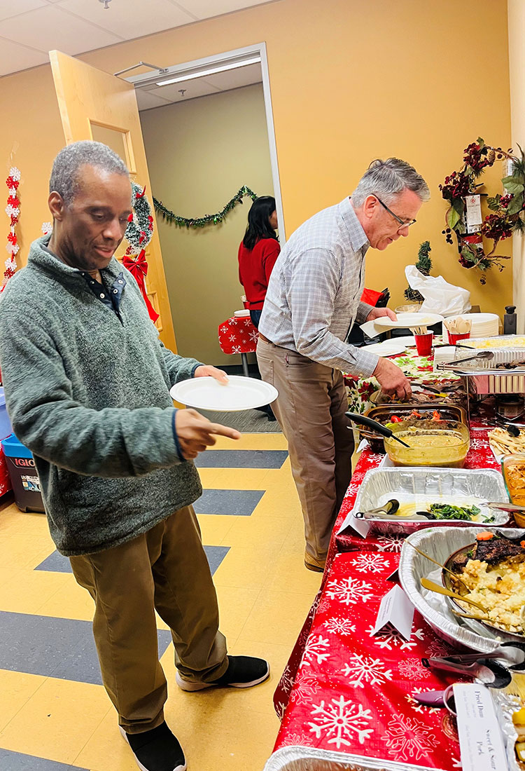 Head Office Potluck - Universal Logistics Universal & YOU Internal Newsletter - January 2026