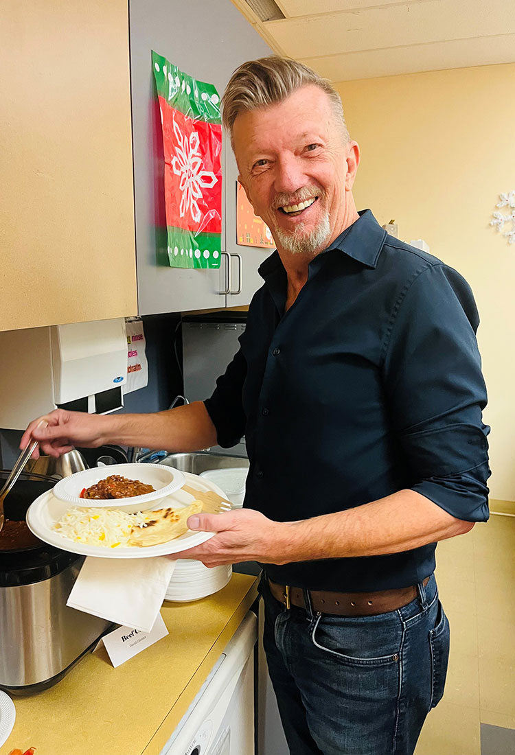 Head Office Potluck - Universal Logistics Universal & YOU Internal Newsletter - January 2026