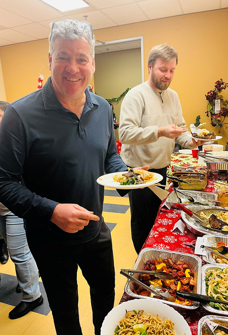 Head Office Potluck - Universal Logistics Universal & YOU Internal Newsletter - January 2026