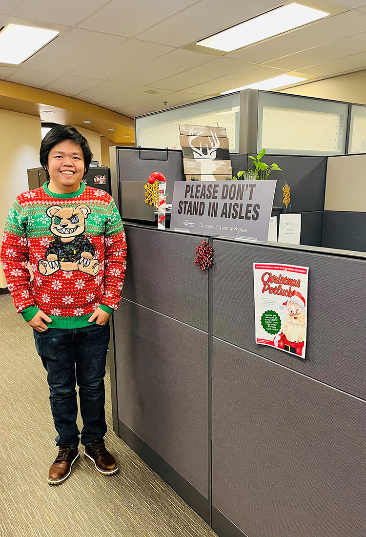 Ugly Christmas Sweater & Decorate your Cubicle Contest - Universal Logistics Universal & YOU Internal Newsletter - January 2026