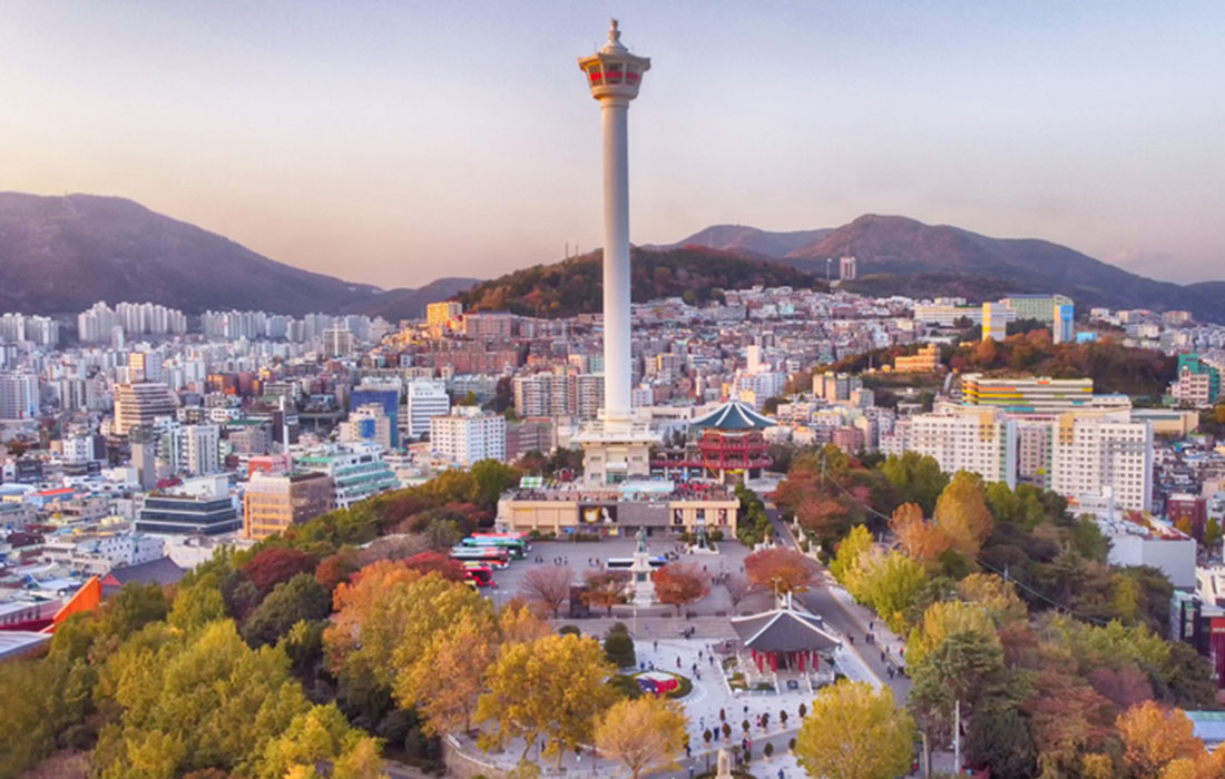 Name the city that features a tower with spectacular views - Global Spotlight Quiz - Universal Logistics - Route Newsletter: June 2025