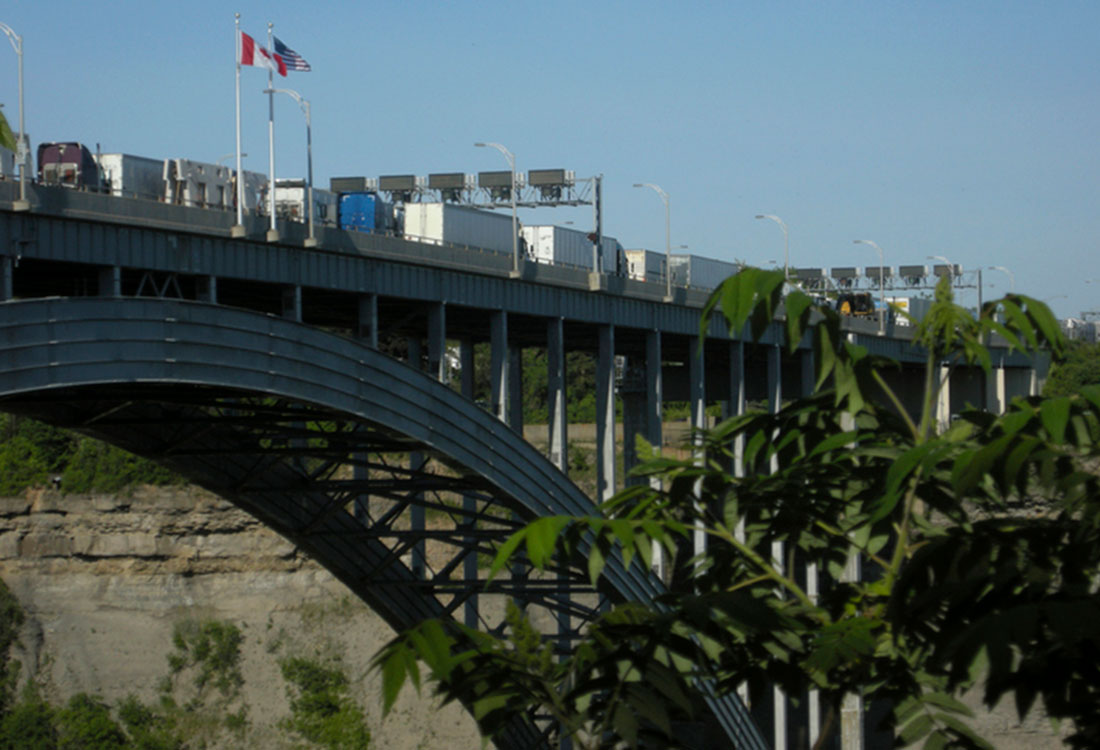 Truck Freight Update: U.S. Imposes 25% Tariff on Medium-Heavy Trucks - Universal Logistics - Route Newsletter: September 2025